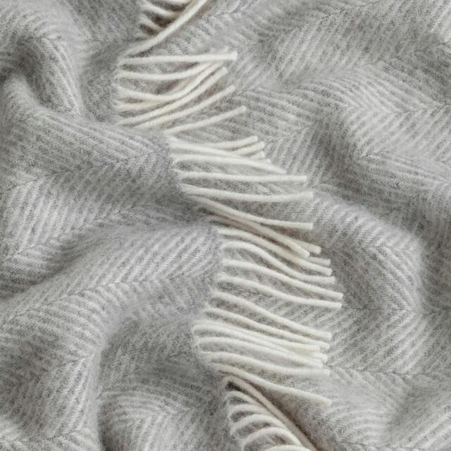 Rackhams Light Grey Herringbone Pure Wool Throw - One Size (150 x 183cm) - image 1