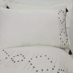 Rackhams Luxury Hotel Quality Boho Embroidered Tassels Duvet Cover with Pillowcases - White/Mono - Single (135cm x 200cm) - thumbnail 2