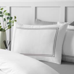 Rackhams So Soft Mono Satin Stitch Duvet Cover Set White / Silver - Single - White / Silver - thumbnail 2