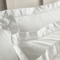 Rackhams Lottie Floral Embroidery 180 Thread Count Cotton Oxford Pillowcase - White - thumbnail 2