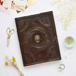 Rackhams Indra Extra Large Embossed & Stitched Leather Photo Album with Semi-Precious Stone - Black Onyx - thumbnail 3