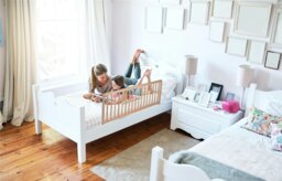 Rackhams Extra Wide Extra Tall Wooden Bed Guard, Natural, 60cm High x 140cm Wide, Toddler Bedrail for Safety - thumbnail 5