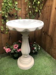 Rackhams Elegant Tall Sandstone Birdbath - thumbnail 6