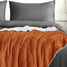 Rackhams Evali Plain Peach Textured Sherpa Reverse Throw - 127cm x 157cm - Grey - thumbnail 2