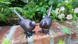 Rackhams Pair of Birds Garden Sculpture Ornaments - Cast Aluminium - 1 - Bronze - thumbnail 2
