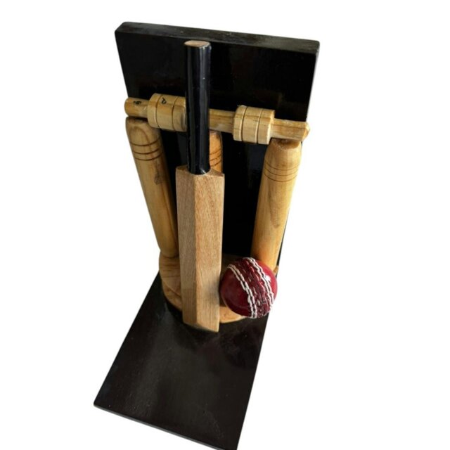 Rackhams Cricketing Bookend Single Unit, Wooden, 22cm high, Can also be used as a presentation trophy - image 1