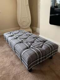 Rackhams Grey & Black Tartan Footstool – Chesterfield Ottoman Stool for Living Room UK - 30 x 20 Inches (76 x 51cm) - thumbnail 6