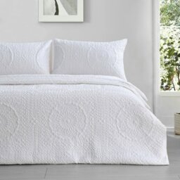 Rackhams Winchester Pinsonic Quilted Luxury Bedspread Set - White - One Size - thumbnail 1