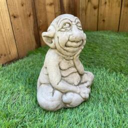 Rackhams Magical Sitting Goblin Stone Cast Statue Small Outdoor Ornament Garden Sculpture - thumbnail 4