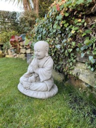 Rackhams Small Monk on a cushion Garden Ornament - thumbnail 4