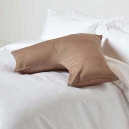 Rackhams Organic 400 TC Egyptian Cotton Sateen V Shaped Pillowcase - Cream - thumbnail 3
