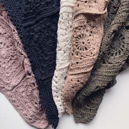 Rackhams The Elsie Blanket - Chalky Pink - thumbnail 5