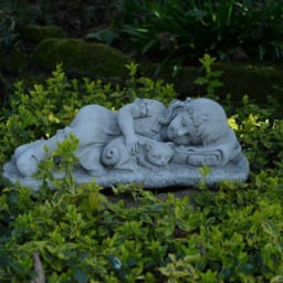 Rackhams Small Girl with her Cat Garden Statue - thumbnail 1