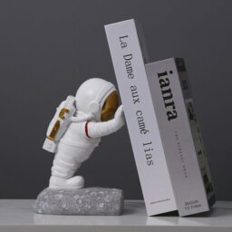 Rackhams Pushing Astronaut Decorative Bookends - thumbnail 4