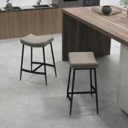 Rackhams Breakfast Bar Stools Set of 2, Microfibre Upholstered Barstools, Industrial Bar Chairs with Curved Seat and Steel Frame for Dining Room, Kitchen, Grey - thumbnail 3