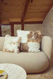Rackhams Toscana Lamb Cushion - Doublesided - Brown/Beige Mix - 40x40 cm - thumbnail 6