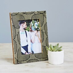 "Rackhams 7"" x 5"" Anushka Black Leaf Mango Wood Photo Frame - Mango Wood/Resin" - thumbnail 2