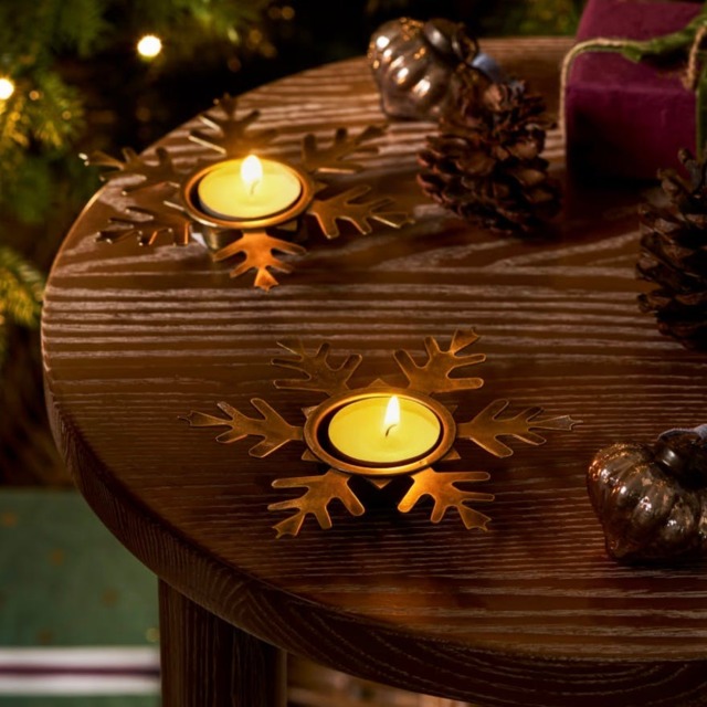 Rackhams Nova Antique Brass Snowflake Tealight Holders - image 1