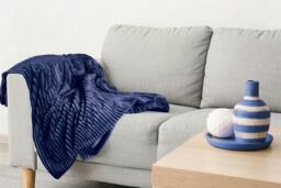 Rackhams Dakota Fleece Navy Throw 140x180cm - thumbnail 2