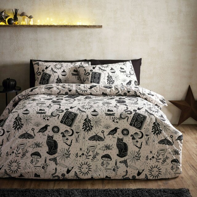 Rackhams Enchanted Witchcraft Reversible Duvet Cover Set Black / Natural - Double - image 1