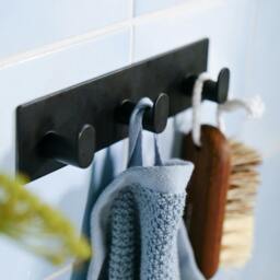 Rackhams Black Stainless Steel Triple Towel Hook (192 x 48mm) Self Adhesive Bathroom Wall Mounted - thumbnail 3