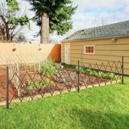 Rackhams Expanding Trellis Fence Freestanding Movable Fence Foldable Garden Screen Panel Aluminium, 405cm x 103.5cm, Dark Brown - Dark Brown - thumbnail 2