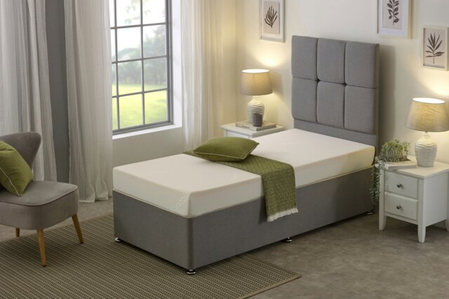 Rackhams Supportive Foam Mattress - 4 Inch Deep, Medium-Firm Comfort - White - 1 - European Small Single Mattress (80cm x 200cm) - image 1