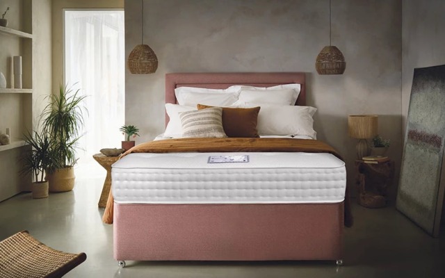 Rackhams Deluxe 1000 Pocket Mattress - King Size - image 1
