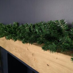 Rackhams Premier 270cm (9ft) x 25cm Plain Green Christmas Garland Decoration - thumbnail 5