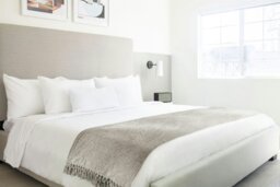 Rackhams Darcy Tassel Dove Grey Blanket/Throw - Dove Grey - 130x150cm - thumbnail 2