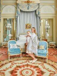 Rackhams Baby Le Gateau Swaddle in Blue (100cm) - Blue - One size - thumbnail 4