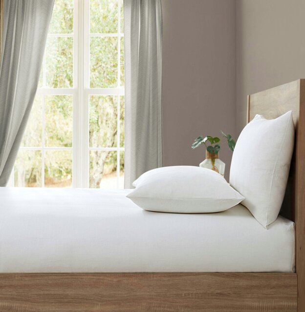 Rackhams 'Pure Washed Linen' Fitted Sheet - White - Single - image 1