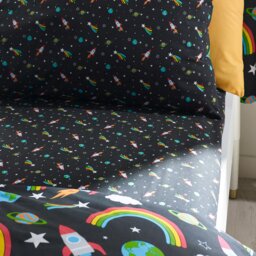 Rackhams Rainbow Rockets Fitted Sheet Black - Double - thumbnail 1
