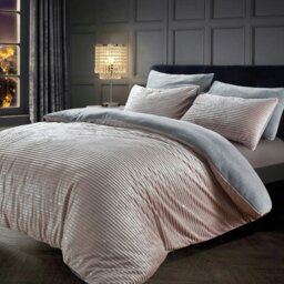 Rackhams Glitter Corduroy Teddy Fluffy and Warm Fleece Duvet Cover Set - Red - King - thumbnail 3