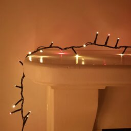 Rackhams 1000 LED 25m Premier TreeBrights Indoor Outdoor Christmas Multi Function Mains Operated String Lights with Timer in Red & Gold - thumbnail 4