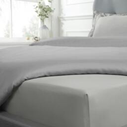Rackhams Luxurious 300 Thread Count 100% Cotton Sateen Anti-Allergy Fitted Sheet with Pillowcase Pair - Silver - Single (90cm x 190cm) + 25cm Deep - thumbnail 3