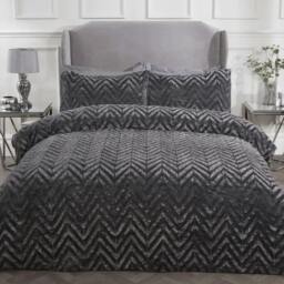 Rackhams Chevron Airblown Faux Fur Duvet Cover With Pillowcases - Charcoal - Single (135cm x 200cm) - thumbnail 2