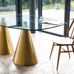 Rackhams Rectangular Glass Dining Table with Cone Base (Oscar Collection) - Clear Glass - Brass Brushed - thumbnail 6
