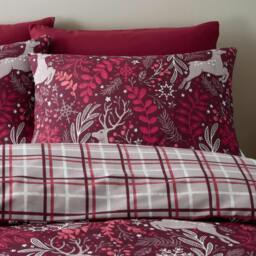 Rackhams Winter Stags Duvet Cover Set - Red - Double - thumbnail 6