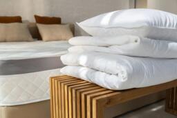 Rackhams 100% Canadian Goose Down 9tog Duvet - Single (135 x 200cm) - thumbnail 2
