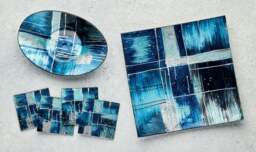 Rackhams Square Glass Plate – Piazza Blue (Handmade Decorative Tableware) - thumbnail 2