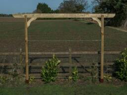 Rackhams Screen Pergola, Plant Climbing Arbour - Chamfered Sculpted Brace - Rustic Brown - Three Row Kit - 4.8m - thumbnail 5