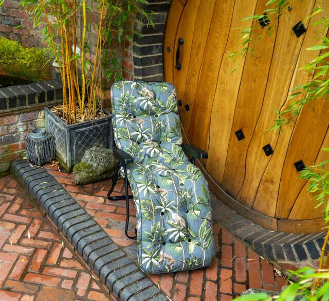 Rackhams Deluxe Garden Lounger - Multi-Pattern Reclining Sun Lounger - Tropical grey (Black Frame) - 118cm x 58cm x 118cm - image 1