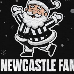 Rackhams Santa is a Newcastle Football Fan - Luxury Fleece Blanket 150cm X 150cm - thumbnail 3