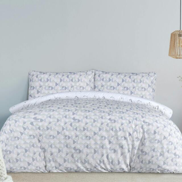 Rackhams Printed Reversible Circle Geo Duvet Cover With Pillowcases - Blue - King (220cm x 230cm) - image 1