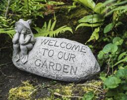 Rackhams Welcoming Frog Stone Cast Garden Ornament - thumbnail 4