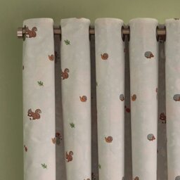 Rackhams Fox and Woodland Friends Fully Reversible Eyelet Curtains Green - 66 x 72 Inch - Green - thumbnail 2