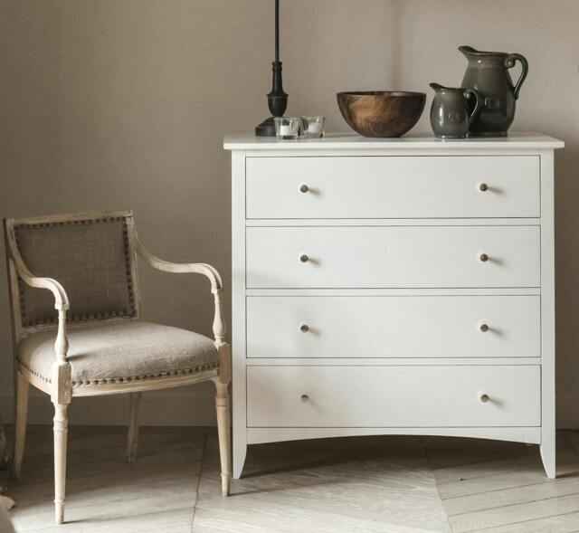 Rackhams Edward Hopper Chest of Drawers with 4 Drawers. Assembled Wooden Storage - White - image 1
