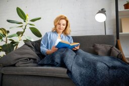 Rackhams Darcy Tassel Navy Blanket/Throw - Navy - 130x150cm - thumbnail 4