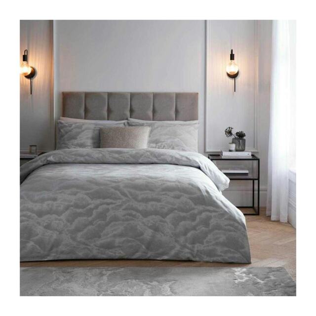 Rackhams Ellora Reversible Jacquard Duvet Cover Set - Silver - Double - Silver - 100% Polyester - image 1